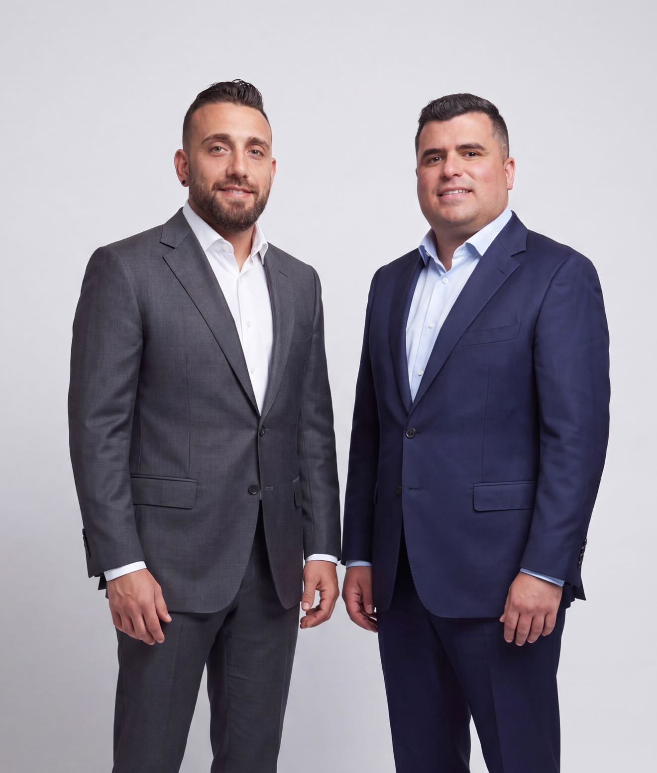 Israel Bernal y Carlos Rubido, cofundadores de AIKoders, ingenieros de software senior en Florida